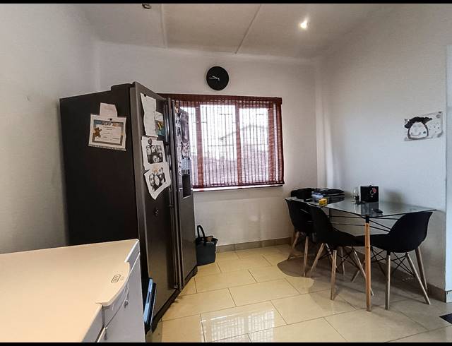 3 BEDROOM SIMPLEX FOR SALE IN AVOCA